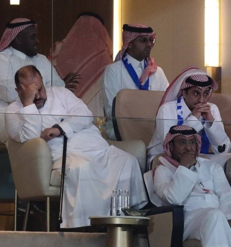 شاهد: ردة فعل الأمير عبدالرحمن بن مساعد والأمير أحمد بن سلطان بعد خروج الهلال من دوري أبطال آسيا