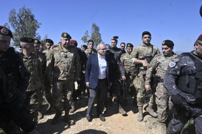 نواف سلام خلال جولته الجنوبية