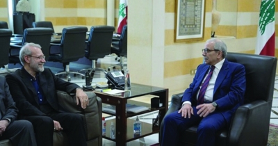 سلام مستقبلاً لاريجاني في السراي الحكومي