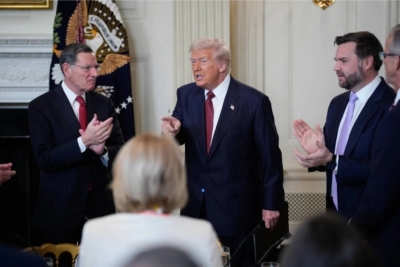 ترامب خلال إفطار مع أعضاء مجلس الشيوخ الجمهوريين في البيت الأبيض