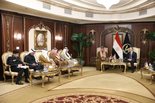 الكويت ومصر.. مواقف مشتركة في مواجهة التحديات الأمنية وتقويض الظواهر السلبية الناجمة عن الجرائم 1 الكويت ومصر.. مواقف مشتركة في مواجهة التحديات الأمنية وتقويض الظواهر السلبية الناجمة عن الجرائم