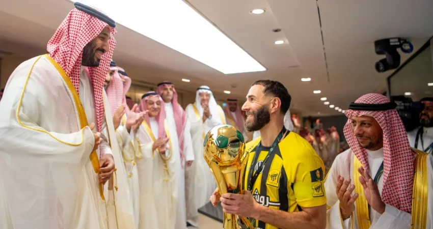 اتحاد جدة بطل 'الثنائية' السعودية