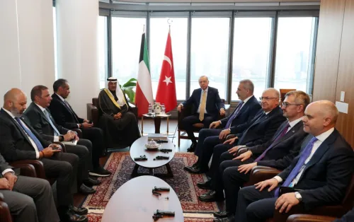 ممثل سمو الأمير يبحث مع الرئيس التركي سبل تعزيز العلاقات وآخر المستجدات