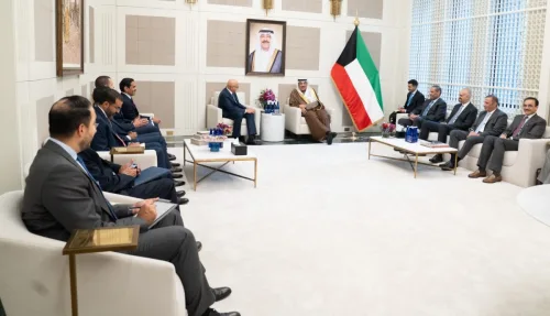 ممثل سمو الأمير يستقبل رئيسة وزراء ترينيداد وتوباغو ووزيري خارجية البحرين وعُمان