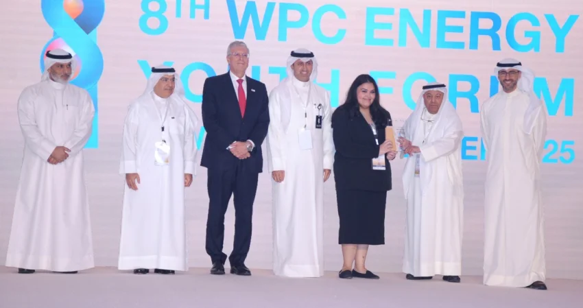 الرومي: مستقبل الطاقة يبنى بالشراكات العالمية والتعاون القائم على الابتكار والاستدامة 2 الرومي: مستقبل الطاقة يبنى بالشراكات العالمية والتعاون القائم على الابتكار والاستدامة