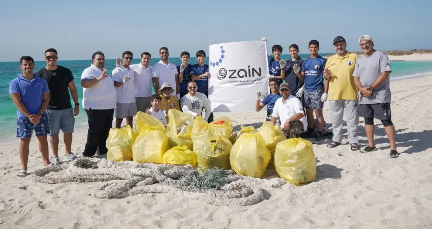 'زين' تنفذ مع فريق الغوص مُهمّة بيئية  بأم المرادم للحفاظ على التنوّع البيولوجي