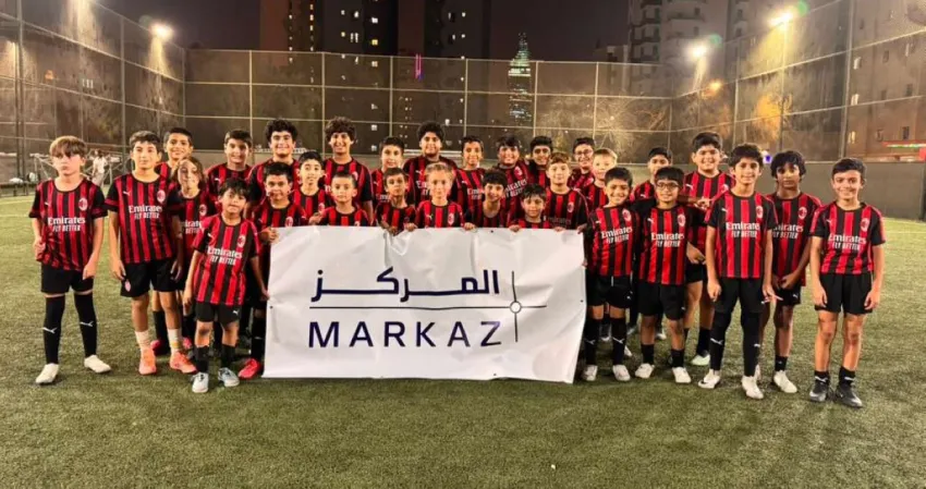 'المركز' يجدد شراكته مع أكاديمية 'لوياك أي سي ميلان' لكرة القدم