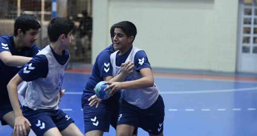 الموسوي يشيد بعطاء البراعم