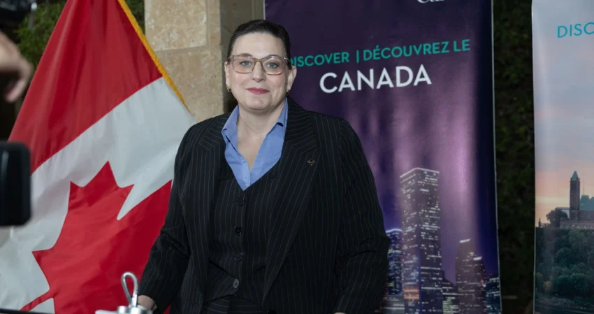 السفيرة شوروتر: خريجو الجامعات الكندية في الكويت 'سفراء حقيقيون' لقيم المعرفة والابتكار 2 السفيرة شوروتر: خريجو الجامعات الكندية في الكويت 'سفراء حقيقيون' لقيم المعرفة والابتكار