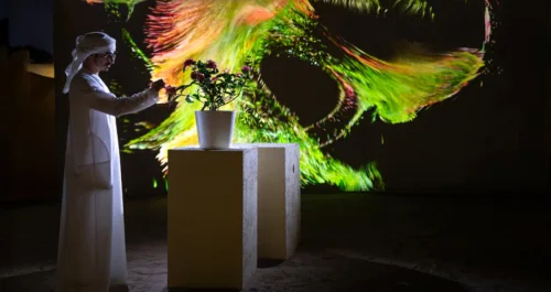 'العين' حافظة ماضي الإمارات... تستقبل فنون العالم ولا تودِّع هويتها