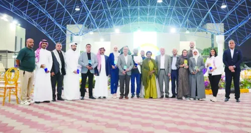 'سلوى الصباح' يكرّم وفود 'غرب آسيا لطائرة' السيدات