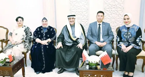 الكويت تشارك البحرين أفراحها: واثقون من كفاءتها في قيادة العمل الخليجي 30 الكويت تشارك البحرين أفراحها: واثقون من كفاءتها في قيادة العمل الخليجي