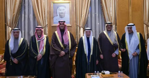 ديوان دار جابر يقيم مأدبة تكريماً للأمير تركي بن محمد بن فهد