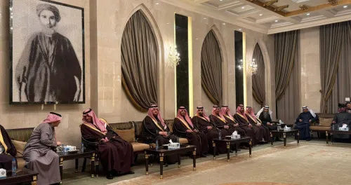 ديوان دار جابر يقيم مأدبة تكريماً للأمير تركي بن محمد بن فهد