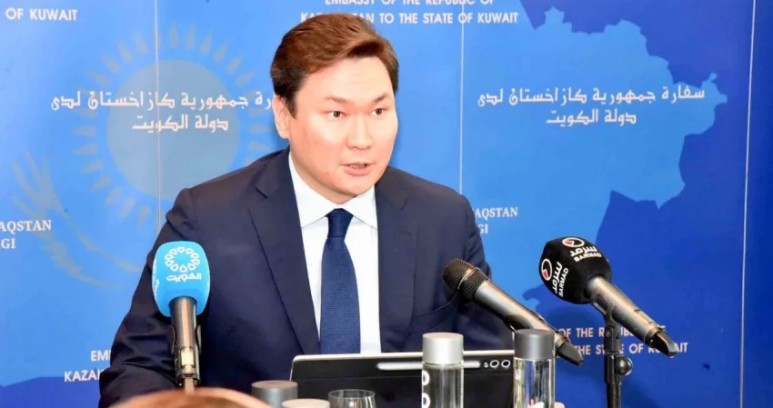 السفير إيليكييف: لقاء سمو الأمير كان ودياً وركز على الأمن الغذائي 2 السفير إيليكييف: لقاء سمو الأمير كان ودياً وركز على الأمن الغذائي