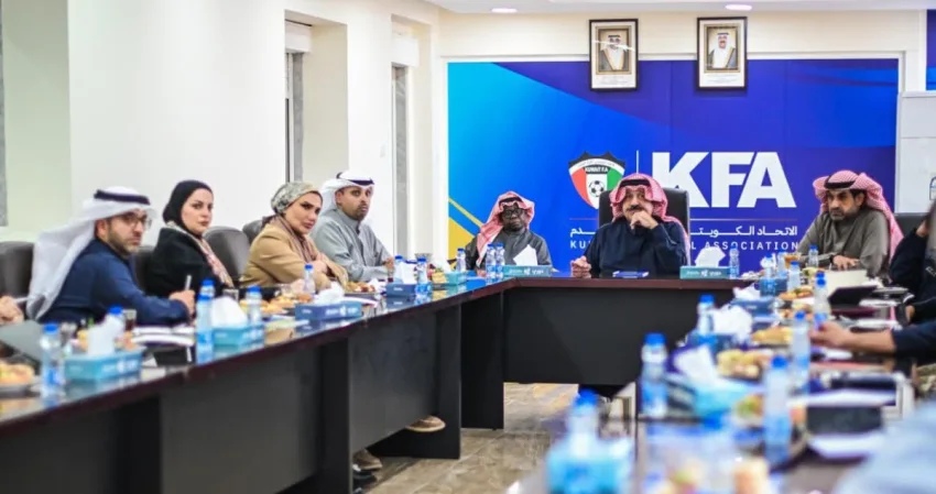 الكويت والعربي يختتمان التحضير لنهائي أغلى الكؤوس