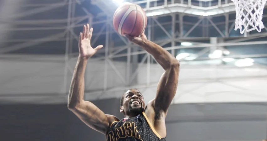 'سلة الأصفر' تلاقي 'العنابي'