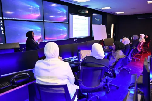 'زين': مُبادرة 'المرأة في التكنولوجيا' أهلت 550 طالبة في 2025