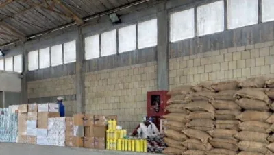 ضبط مستودع لتهريب المواد التموينية المدعومة إلى خارج البلاد 2 'الجمارك' تحبط محاولة تهريب كميات كبيرة من المواد التموينية عبر منفذ السالمي