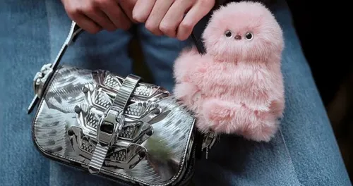 وداعاً 'لابوبو' الصامتة… 'ميرومي' صديق جديد يفهم المشاعر 2 وداعاً 'لابوبو' الصامتة… 'ميرومي' صديق جديد يفهم المشاعر