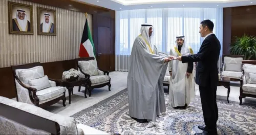 وزير الخارجية يبحث مع المدير الإقليمي لشركة ليوناردو مجالات التعاون المشترك