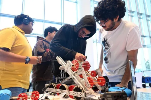 المركز العلمي: 70 فريقاً في بطولة الكويت الوطنية لـ'الروبوتات'