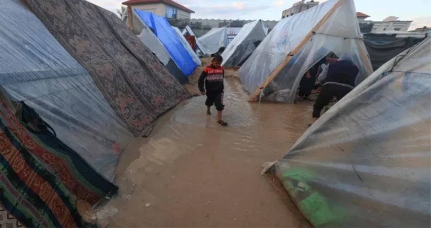 تصعيد ميداني في غزة... مع أمطار غزيرة ورياح عاتية