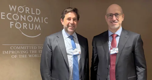 وزير التجارة يستعرض فرص السوق الكويتي للمستثمرين