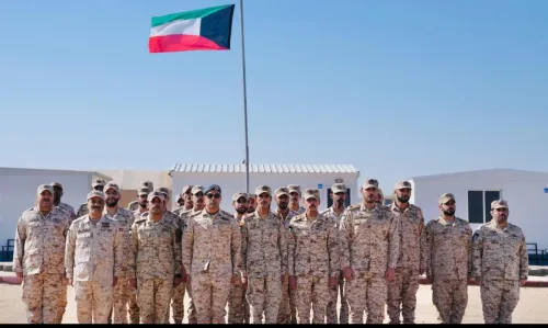 نائب رئيس الأركان يتفقد مواقع عسكرية في المنطقة الشمالية 2 نائب رئيس الأركان يتفقد مواقع عسكرية في المنطقة الشمالية