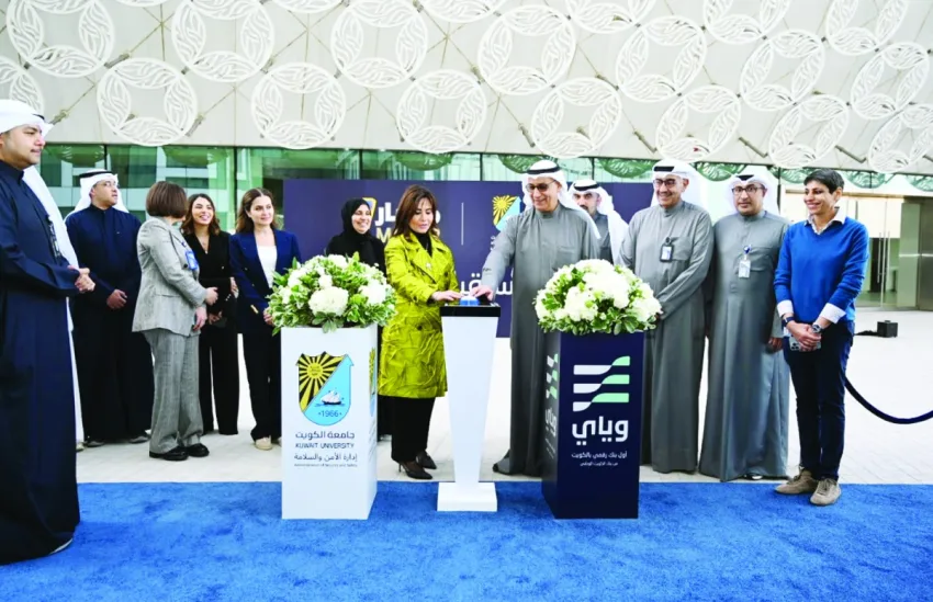 'وياي' يُطلق الباصات الكهربائية لخدمة الطلبة في مدينة صباح السالم الجامعية