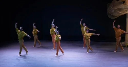 'الفصول'... حين تُعيد الحركة اكتشاف الموسيقى على خشبة المسرح