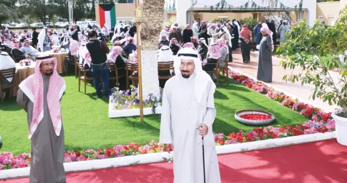 علي الجابر مرحباً بأهل الكويت: 'عزايز' داركم