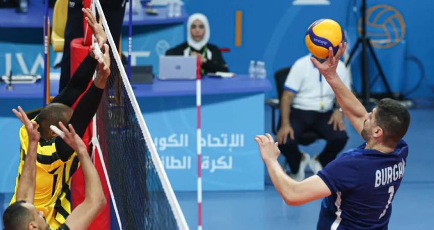 الصدارة بين 'طائرة العميد' والأهلي