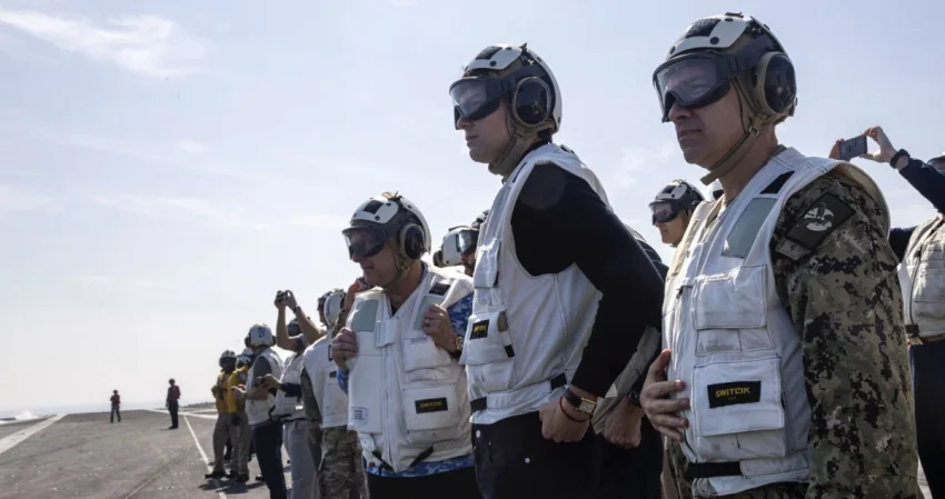 إيران تقر للمرة الأولى: ارتكبنا 'أخطاءً كثيرة' في حق دول الجوار 2 إيران تقر للمرة الأولى: ارتكبنا 'أخطاءً كثيرة' في حق دول الجوار