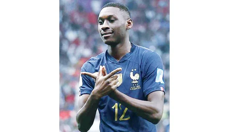 كولو مواني يتمرد على فرانكفورت