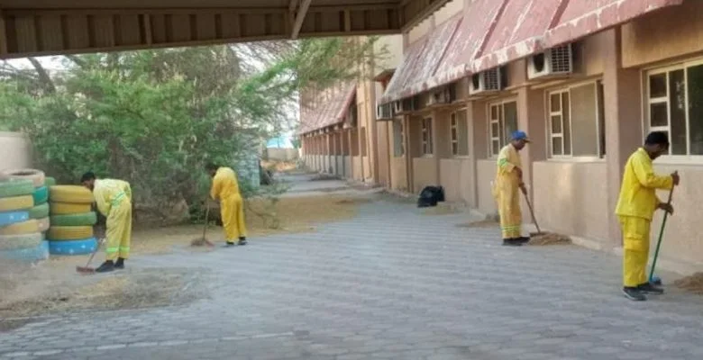 البلدية تعاون التربية في تنظيف المدارس
