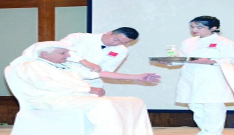 وزير الصحة: نتطلع لتعزيز التعاون مع بكين وبناء المستشفيات