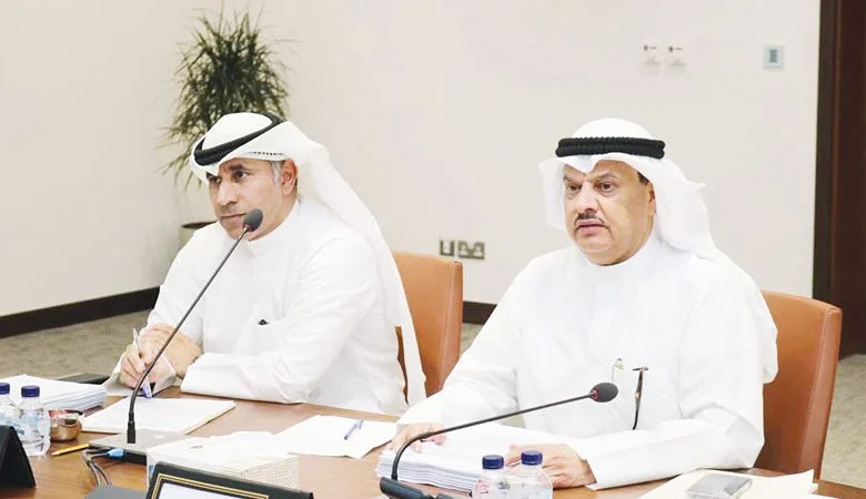 "أحمدي البلدي": حفظ مواقع التشوين و"المقهى الشعبي" للرأي