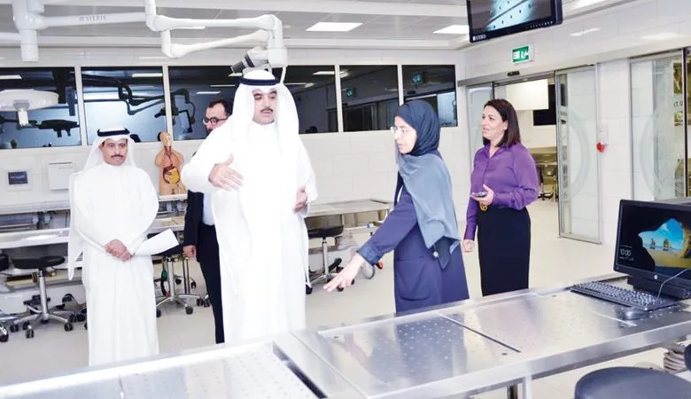 مدير جامعة الكويت: نسعى إلى زيادة أساتذة الكليات الطبية واستقبال عدد أكبر من الطلبة