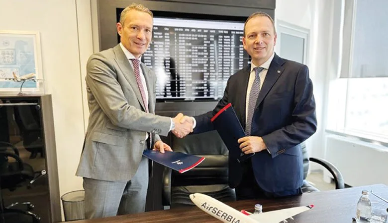"مينزيز للطيران" و"الخطوط الصربية" توقعان اتفاقية مشروع تعاون مشترك