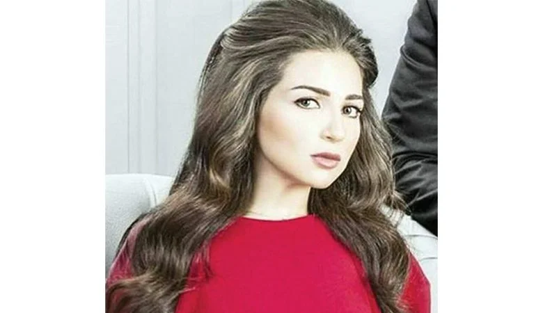 "زواج اصطناعي"… مي عز الدين في المسرح للمرة الأولى بموسم الرياض