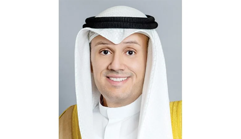 وزير المالية يُحيل 60 موظفاً استوفوا شروط الإحالة للتقاعد