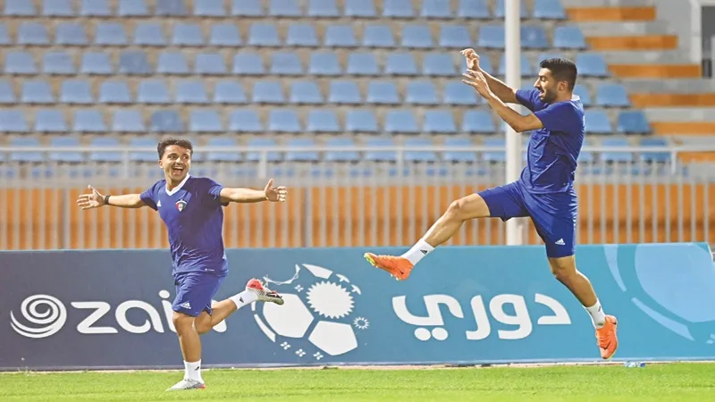 الأزرق يختتم تدريباته استعداداً للهند