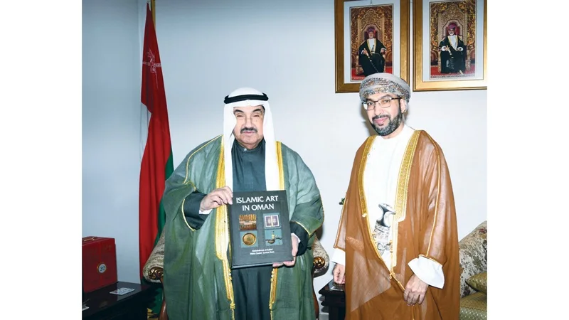 المحمد زار السفارة العمانية وهنأ بعيد السلطنة الوطني