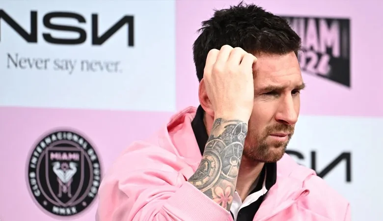 قبل مباراة طوكيو.. ضربة جديدة لجماهير ميسي الغاضبة في آسيا