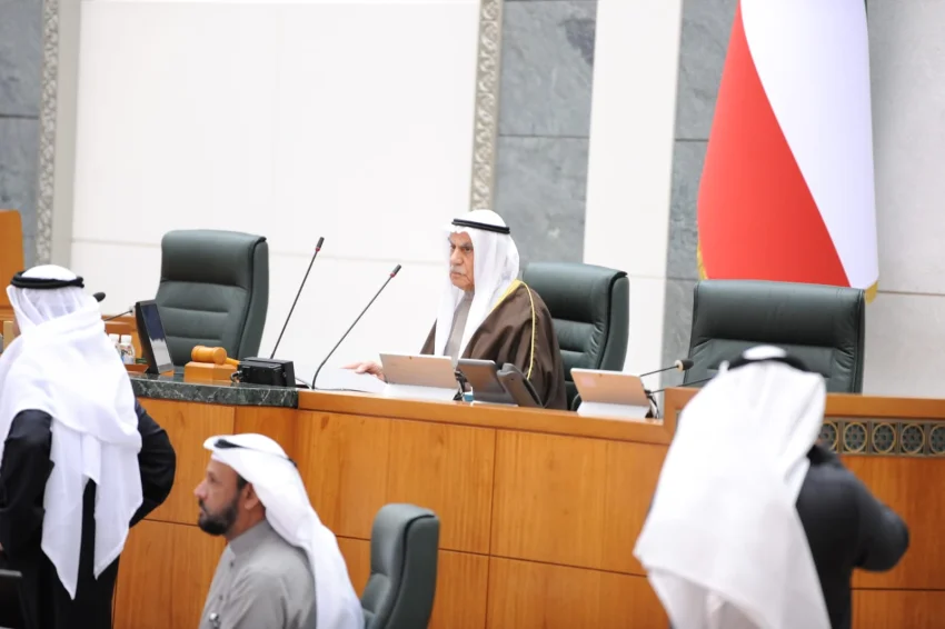 رئيس مجلس الأمة أحمد السعدون يفتتح الجلسة العادية