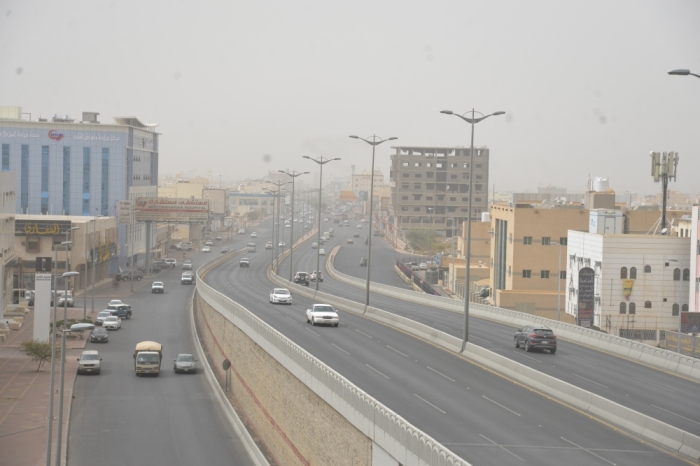 الغبار على منطقة عسير (تصوير: عبدالله الشهري) 