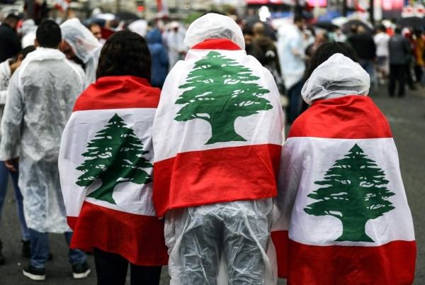استمرار المظاهرات اللبنانية (ا ف ب)
