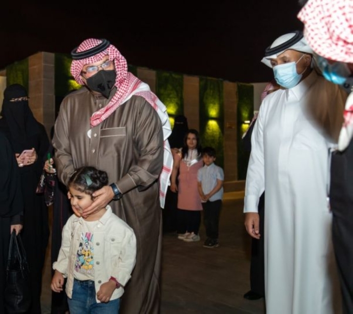 
الأمير تركي بن طلال في جوله تفقدية سابقه للدار