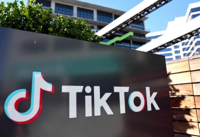 CULVER CITY, CALIFORNIA - DECEMBER 20: The TikTok logo is displayed outside a TikTok office on December 20, 2022 in Culver City, California. Congress is pushing legislation to ban the popular Chinese-owned social media app from most government devices.   Mario Tama/Getty Images/AFP (Photo by MARIO TAMA / GETTY IMAGES NORTH AMERICA / Getty Images via AFP)